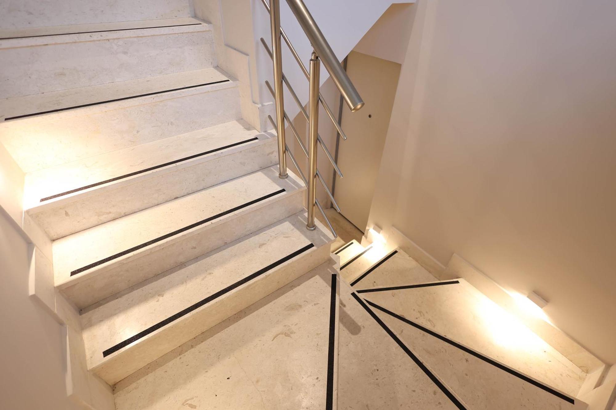 Grandstay Studios دراس المظهر الخارجي الصورة